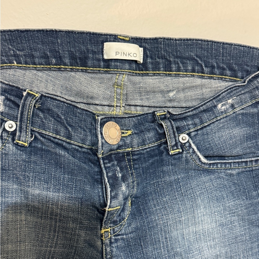 🆕 PINKO Women’s Jeans Size 28. Regular length; semi-flare. Blue/yellow/white